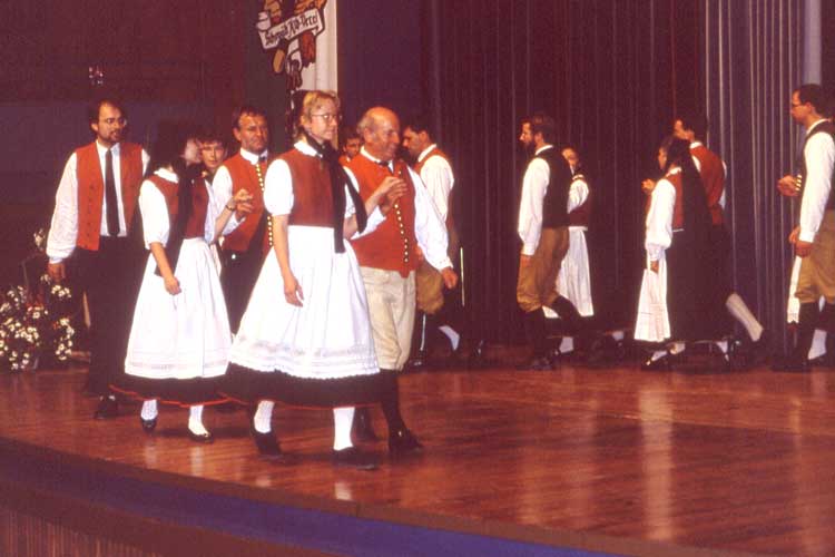 19920718-Ge-Dia23136h-Volkstanz40-Tanz - 40 Jahre Volkstanz Herrenberg