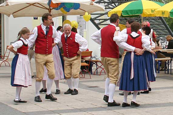 G20050611-IMG0584-NufringerTor-Hegnach-Teil - Volkstanzgruppe Hegnach