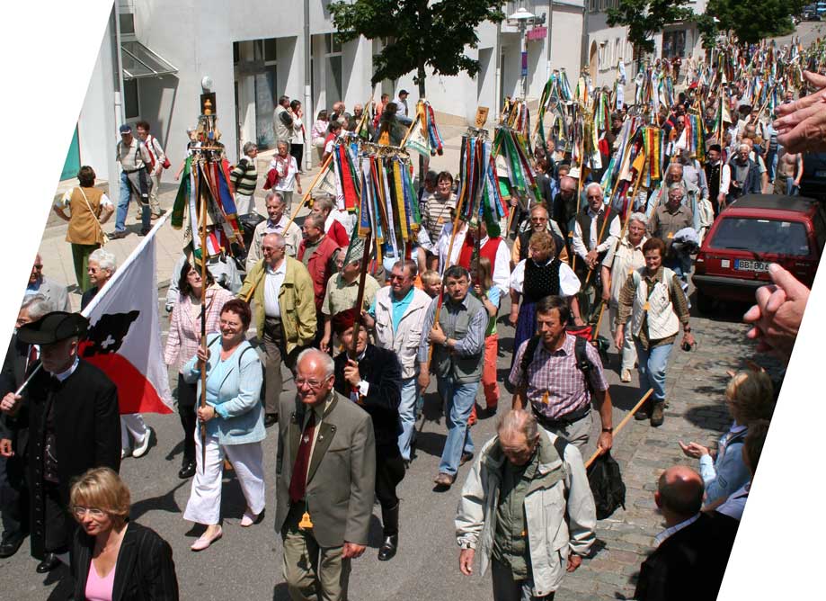 G20050612-IMG1426-Festzug-Wimpelbaender-2 - Festzug