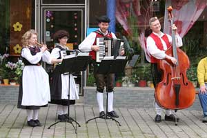 G20060527-IMG6810-Weilersteusslingen-Musik