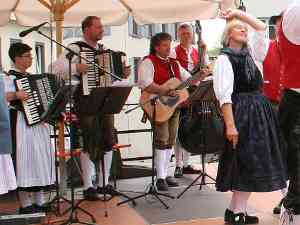 20110528-GM-IMG6317-Weilersteusslingen-Musik