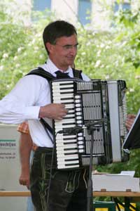 G20080531-IMG0088-HeubergBaar-Musik