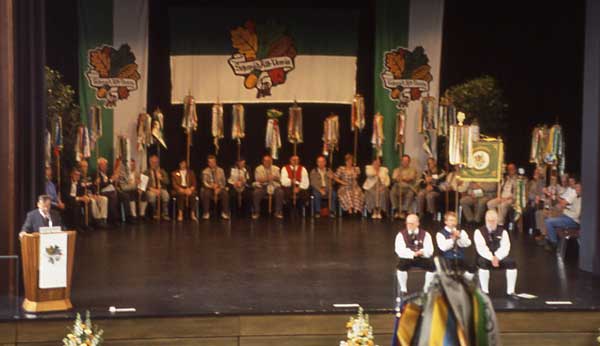 G52405 - Albvereinsfest 2004 - 6.6.2004 AV Hauptversammlung